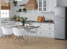 Load image into Gallery viewer, Lignum Fusion Premium Desert Oak Herringbone 12mm